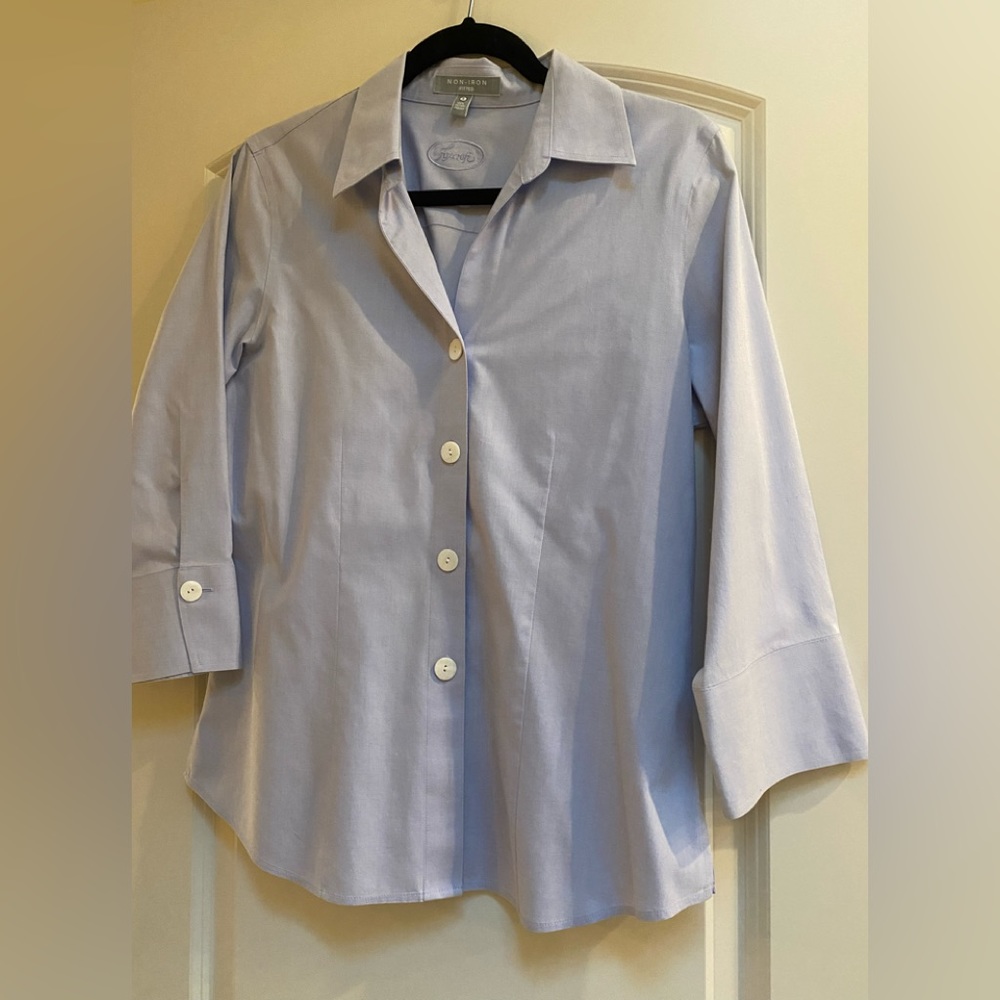 Foxcroft Light blue fitted no-iron button down shirt. Like new. Size 8